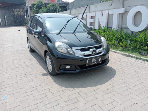 Honda Mobilio 2014 E Matic - Gambar 2