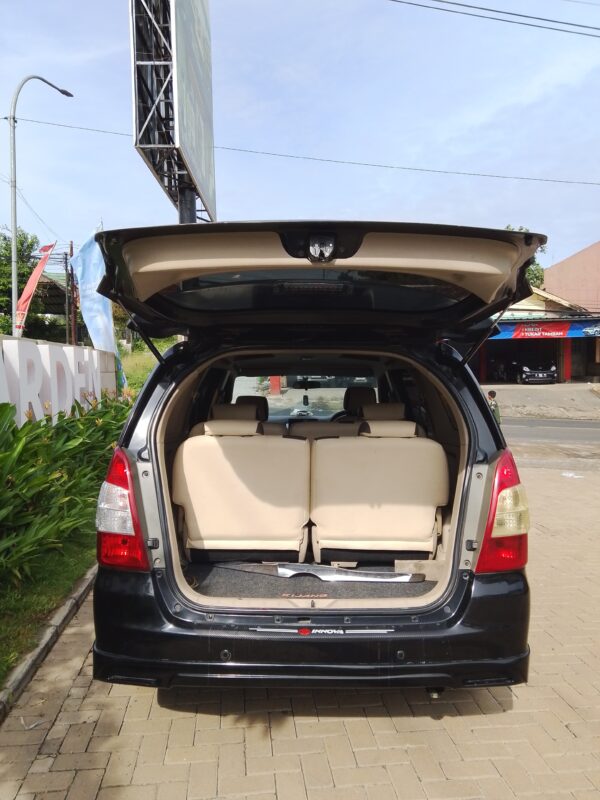 Toyota Innova G matic 2006 - Gambar 5